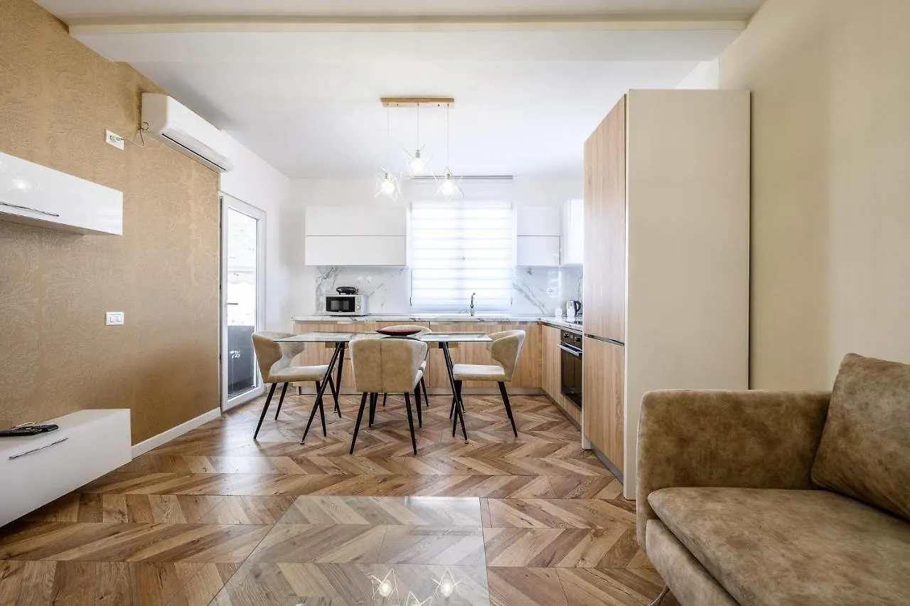טיראנה Miku Apartments-Luxury City View At Wilson Square