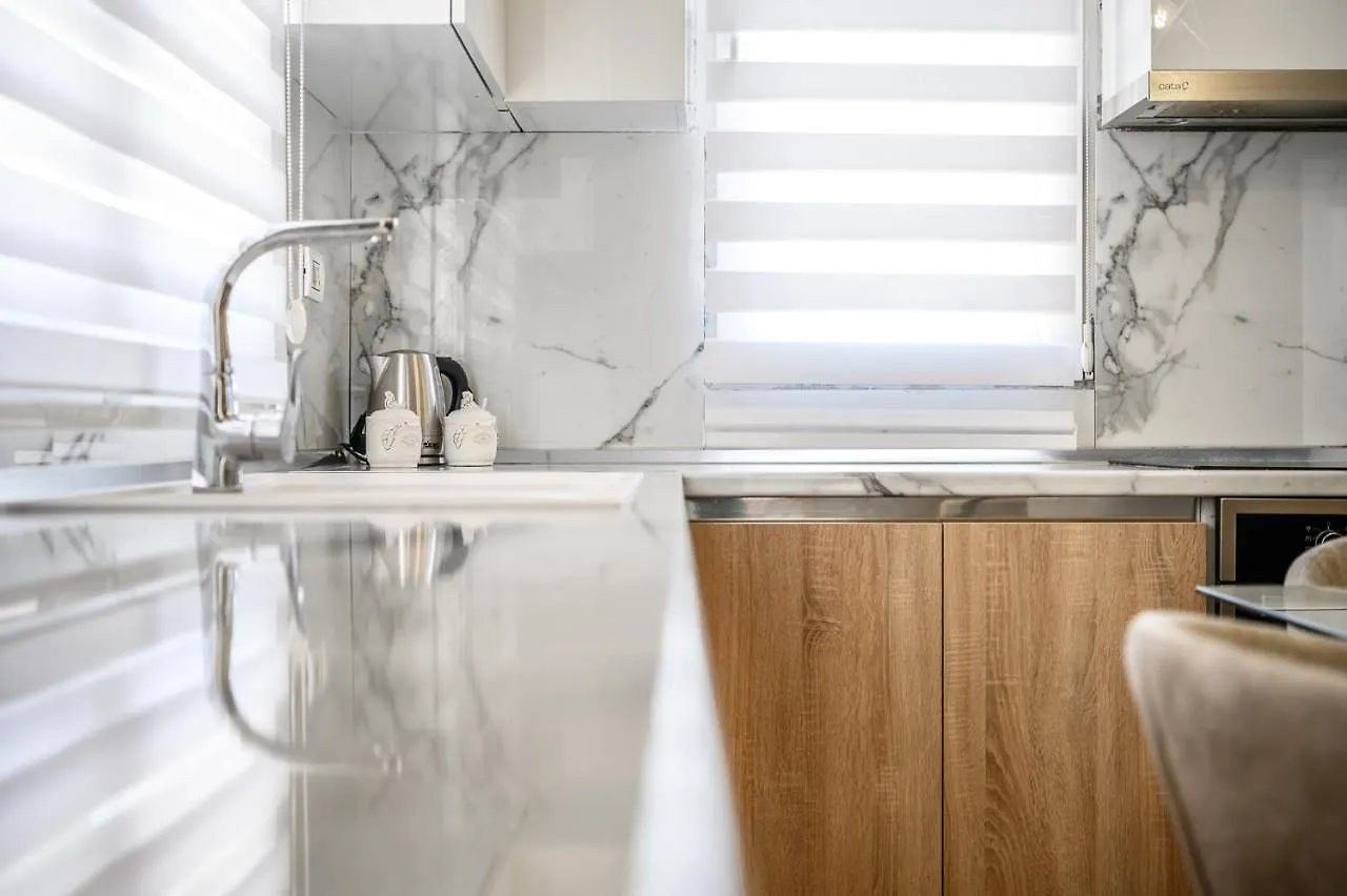 טיראנה Miku Apartments-Luxury City View At Wilson Square